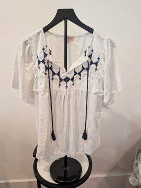 Knox Rose Embroidered Tassel Peasant Top • White/Navy • Size M